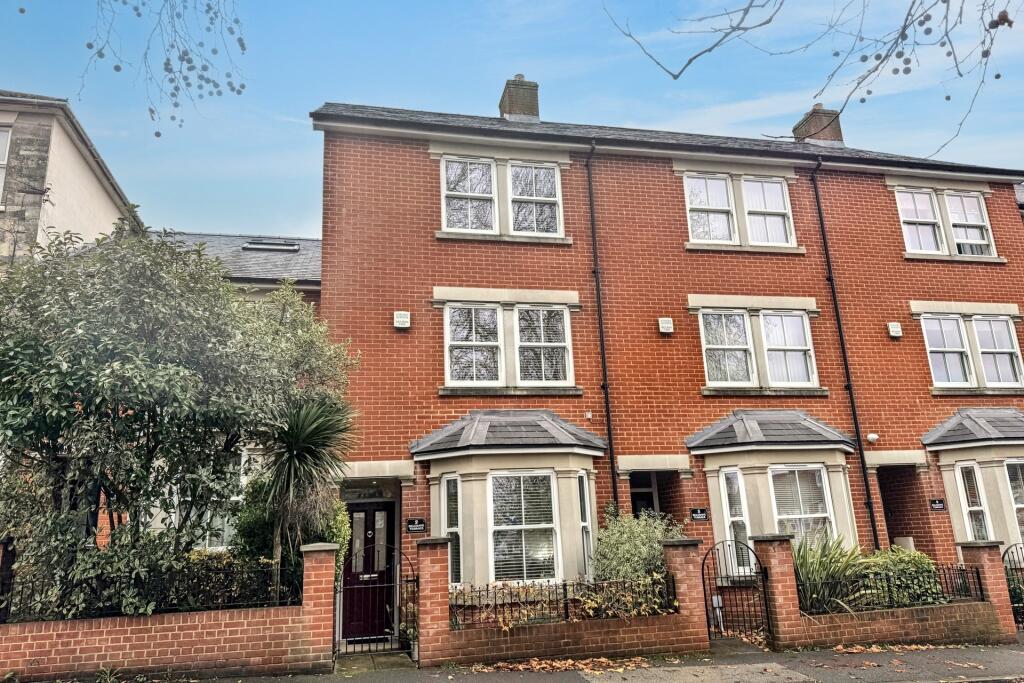 Main image of property: Salisbury