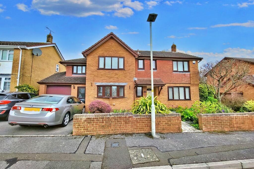 4 bedroom detached house for sale in Bournemouth, BH12