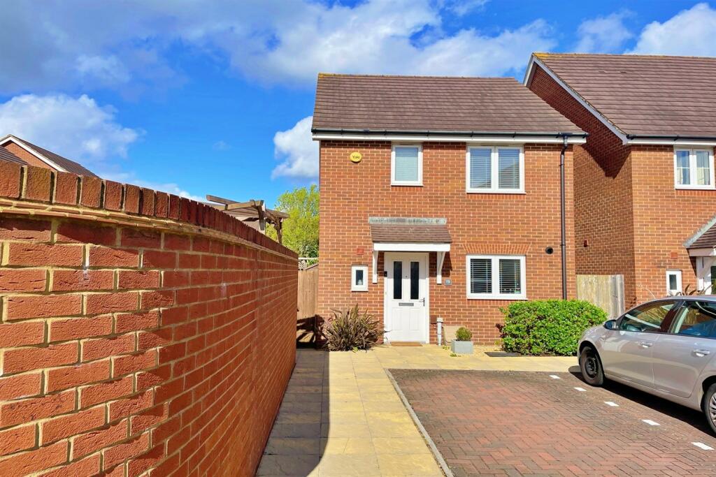 3 bedroom detached house for sale in Bournemouth, BH8