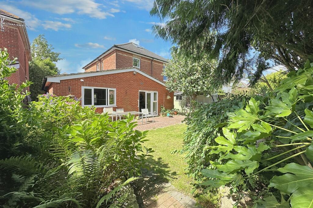 Additional property image - Charminster