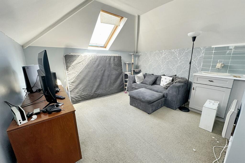 Additional property image - Charminster