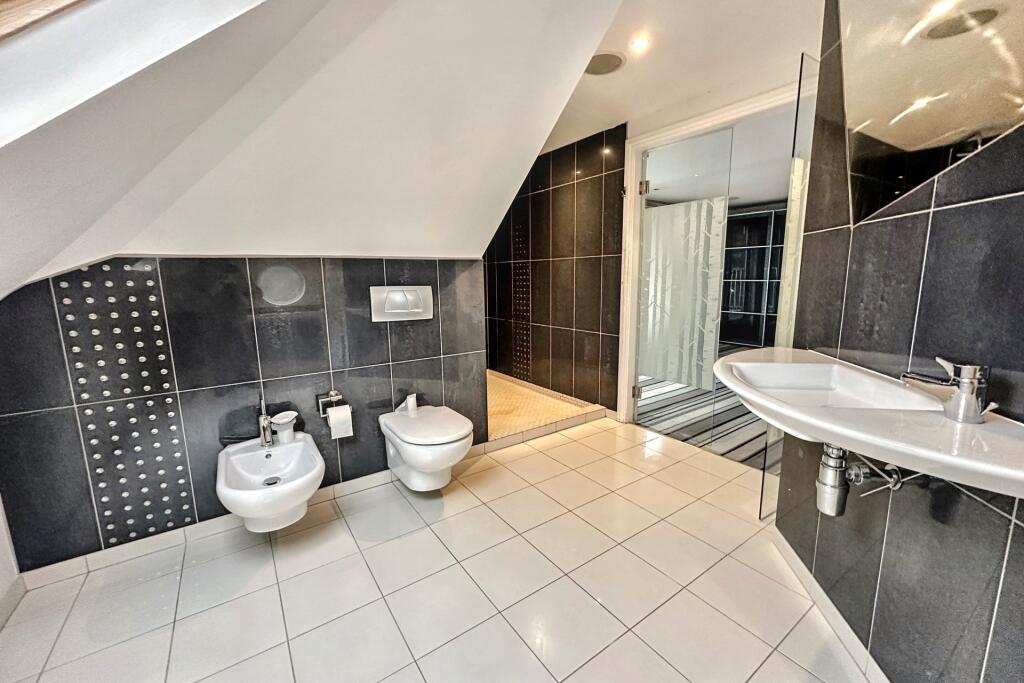 Additional property image - Kinson