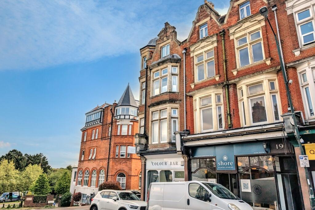 6 bedroom flat