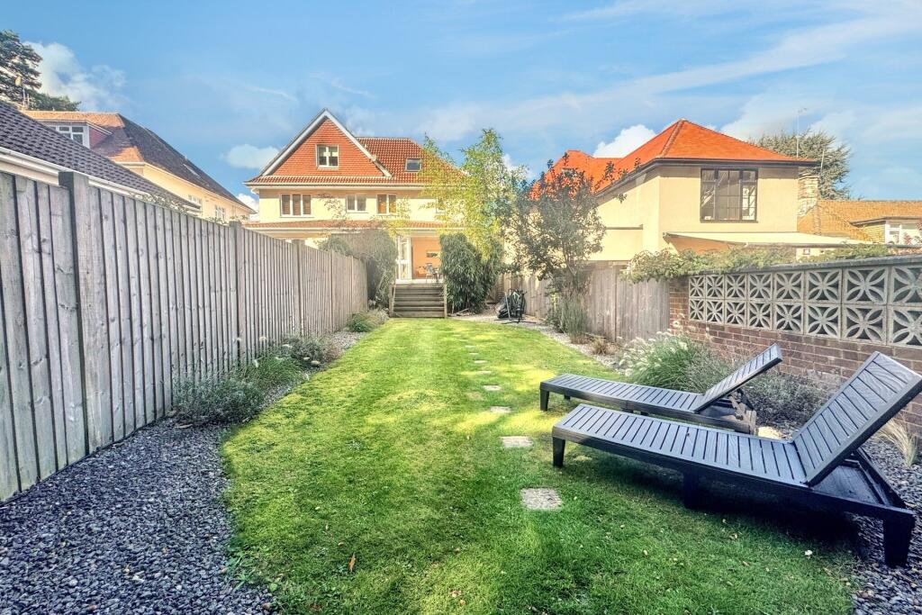 Main image of property: Queens Park