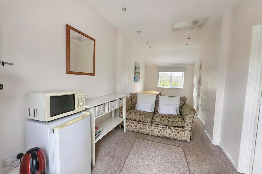 Additional property image - Verwood