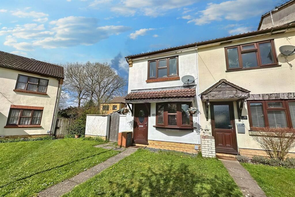 2 bedroom end of terrace house for sale in Verwood, BH31