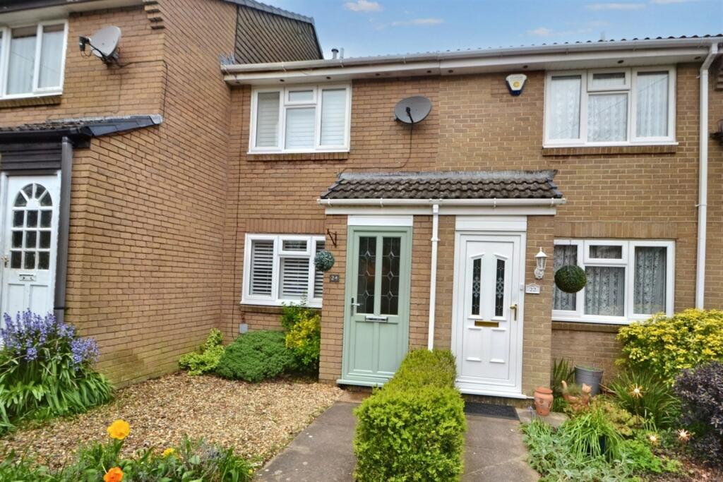 2 bedroom terraced house for sale in Verwood, BH31