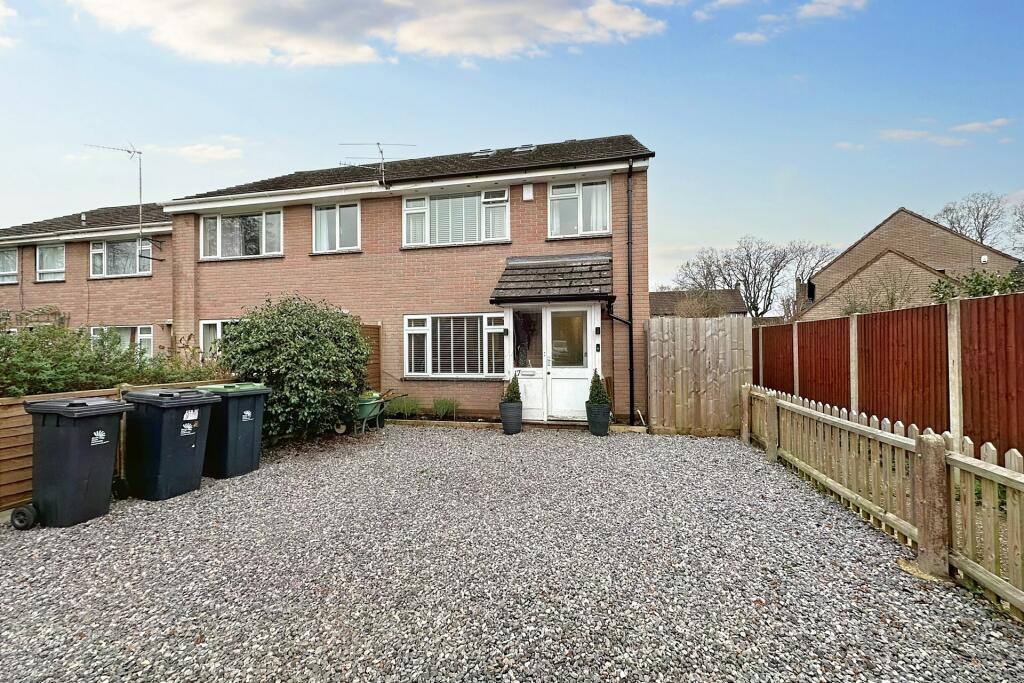 4 bedroom semi-detached house