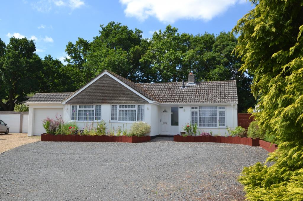 3 bedroom bungalow for sale in Verwood, BH31