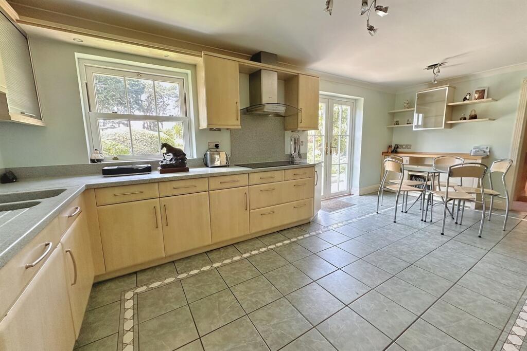 Additional property image - Ferndown