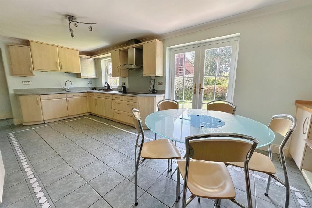 Additional property image - Ferndown