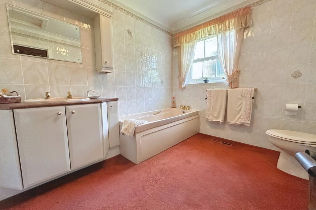 Additional property image - Ferndown