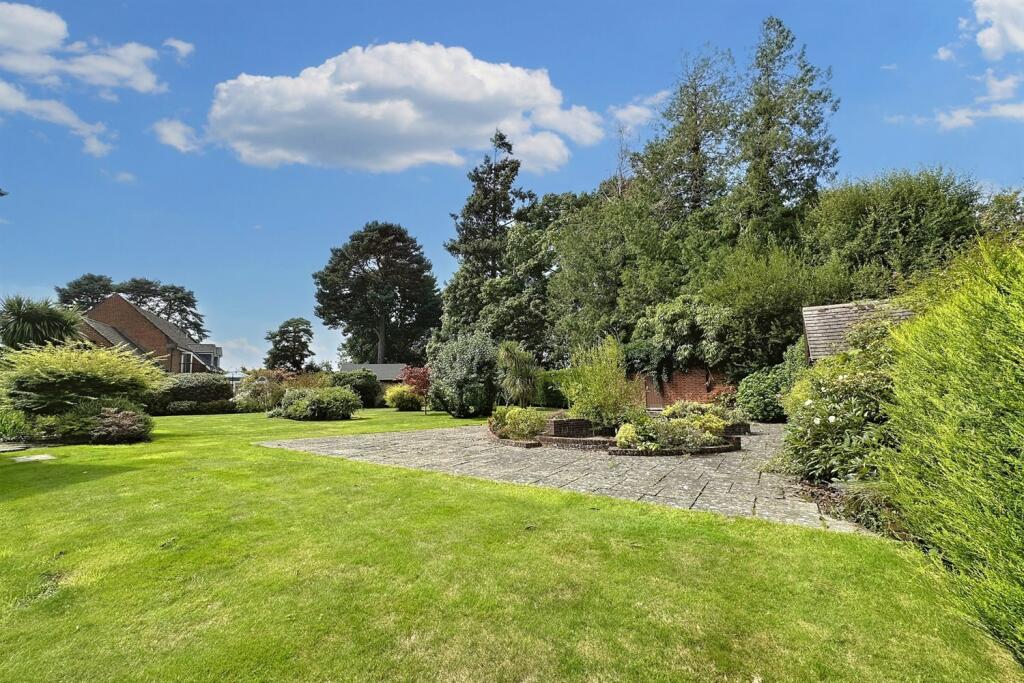 Additional property image - Ferndown