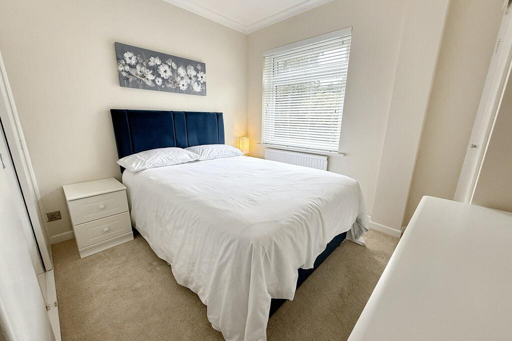 Additional property image - Golf Links Road