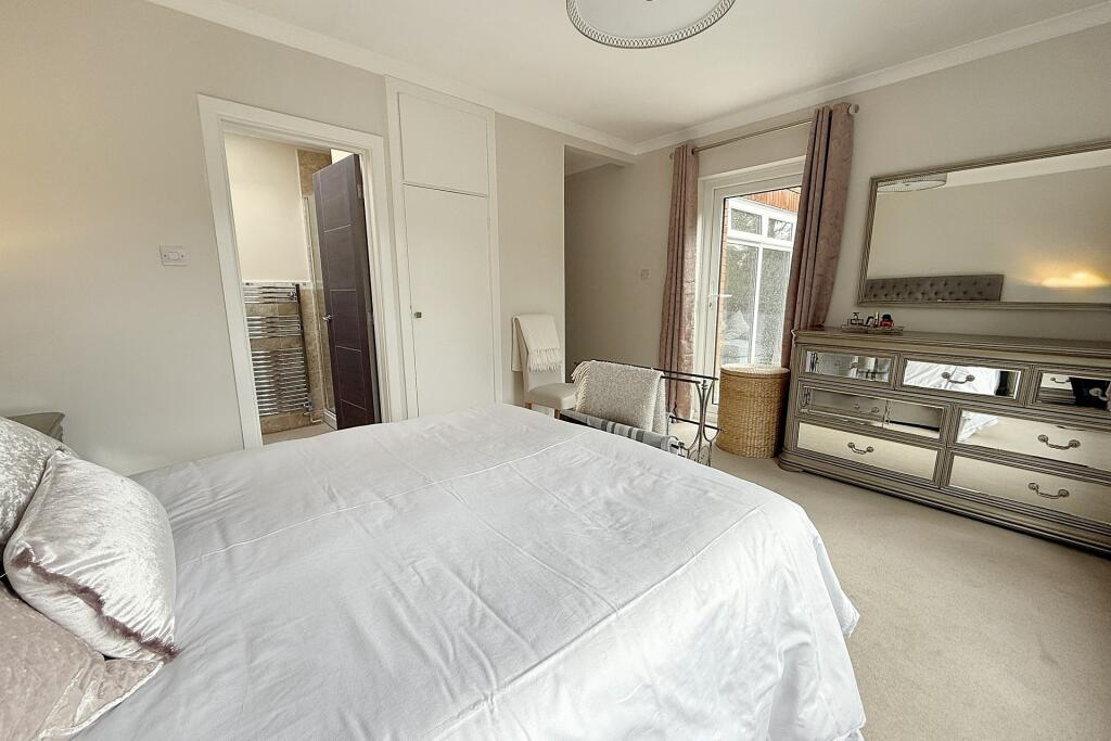 Additional property image - Golf Links Road