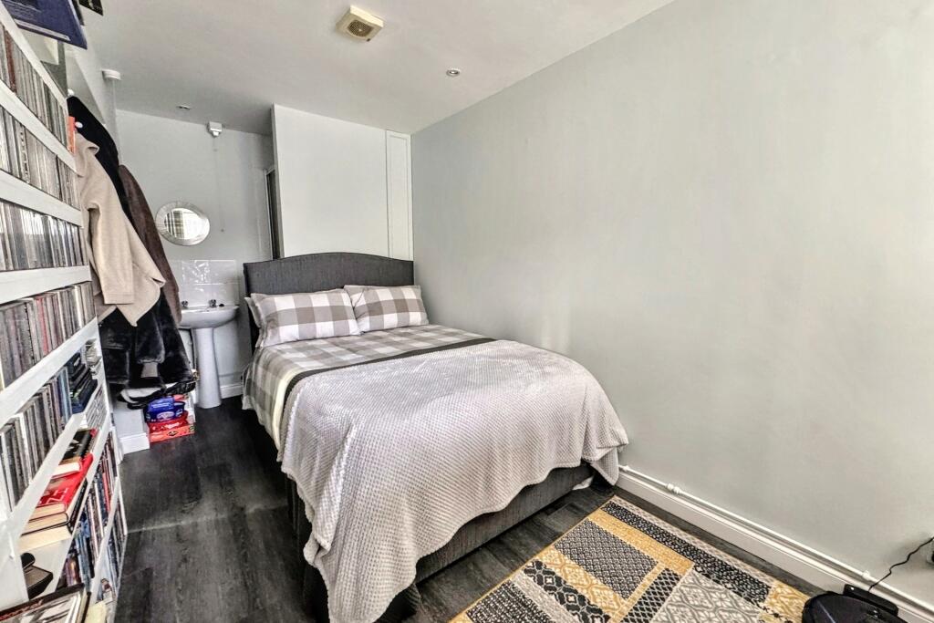 Additional property image - Ferndown