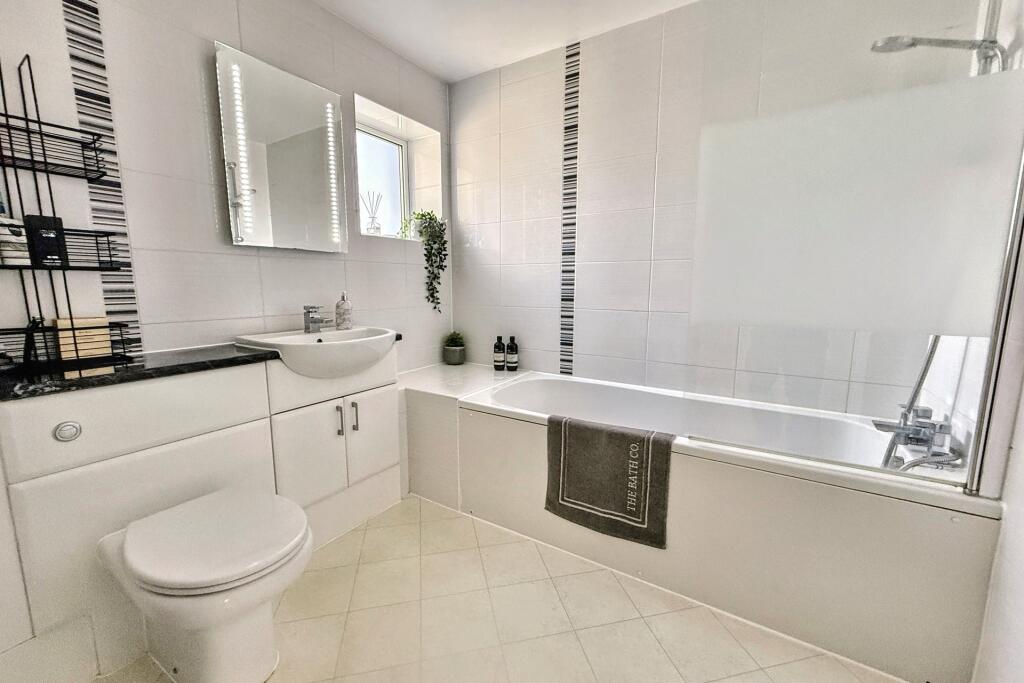 Additional property image - Ferndown