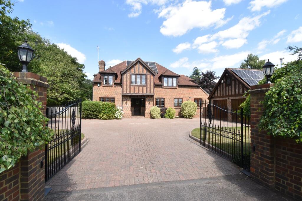 Main image of property: Headcorn Road, Sutton Valence, Maidstone, ME17
