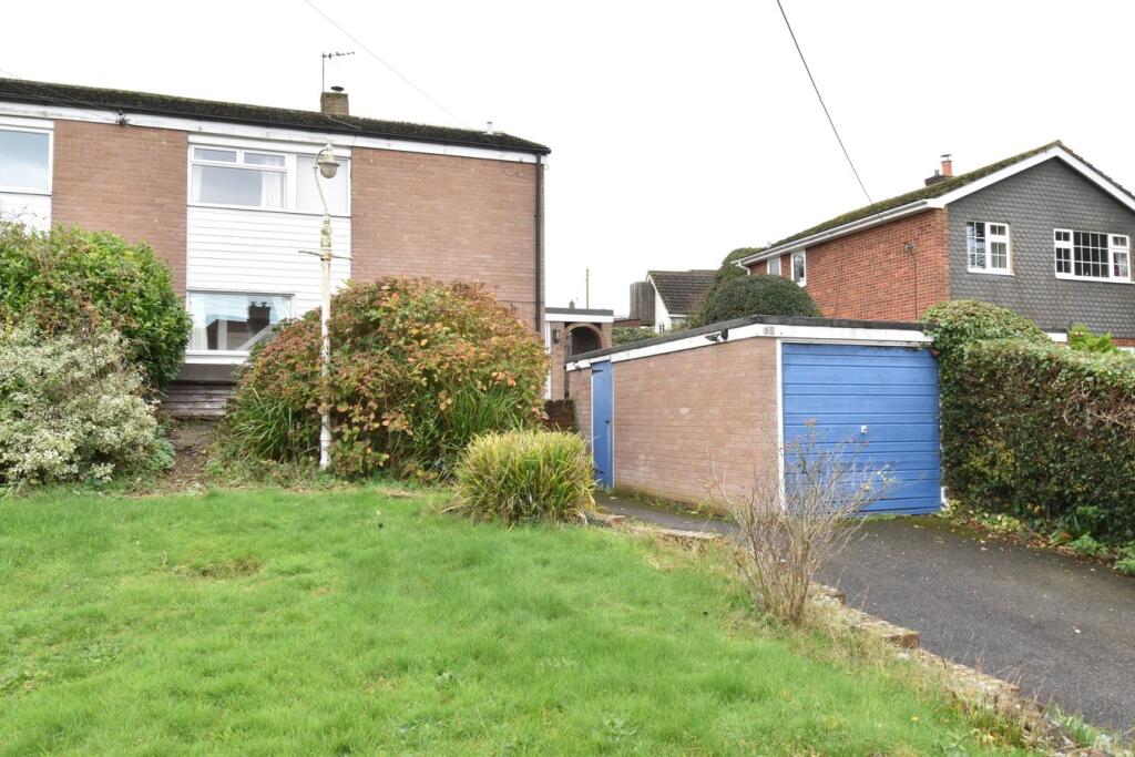 Main image of property: Lenham Road, Platts Heath, ME17
