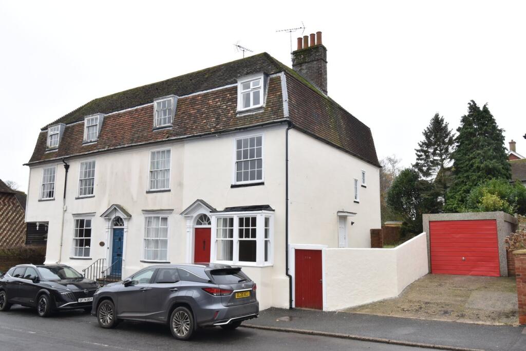 Main image of property: Maidstone Road, Lenham, Maidstone, ME17