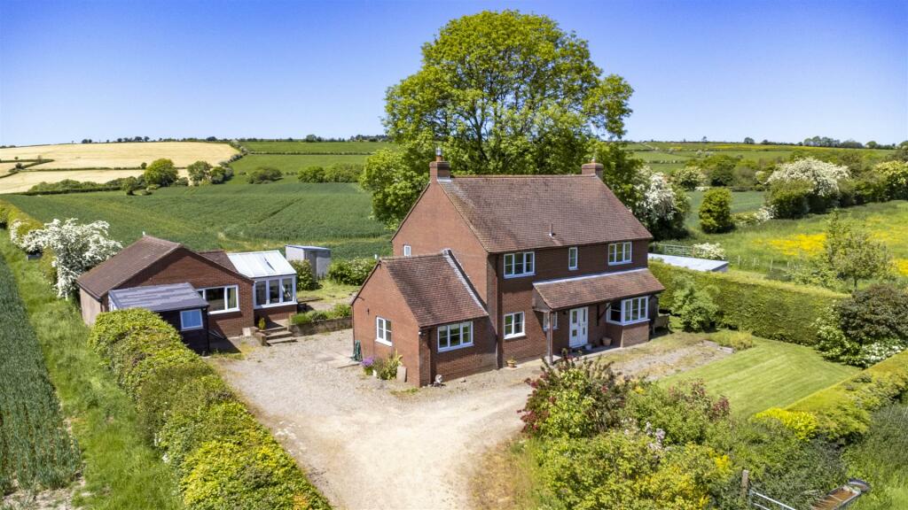 5 bedroom country house for sale in Cardington, Church Stretton, SY6