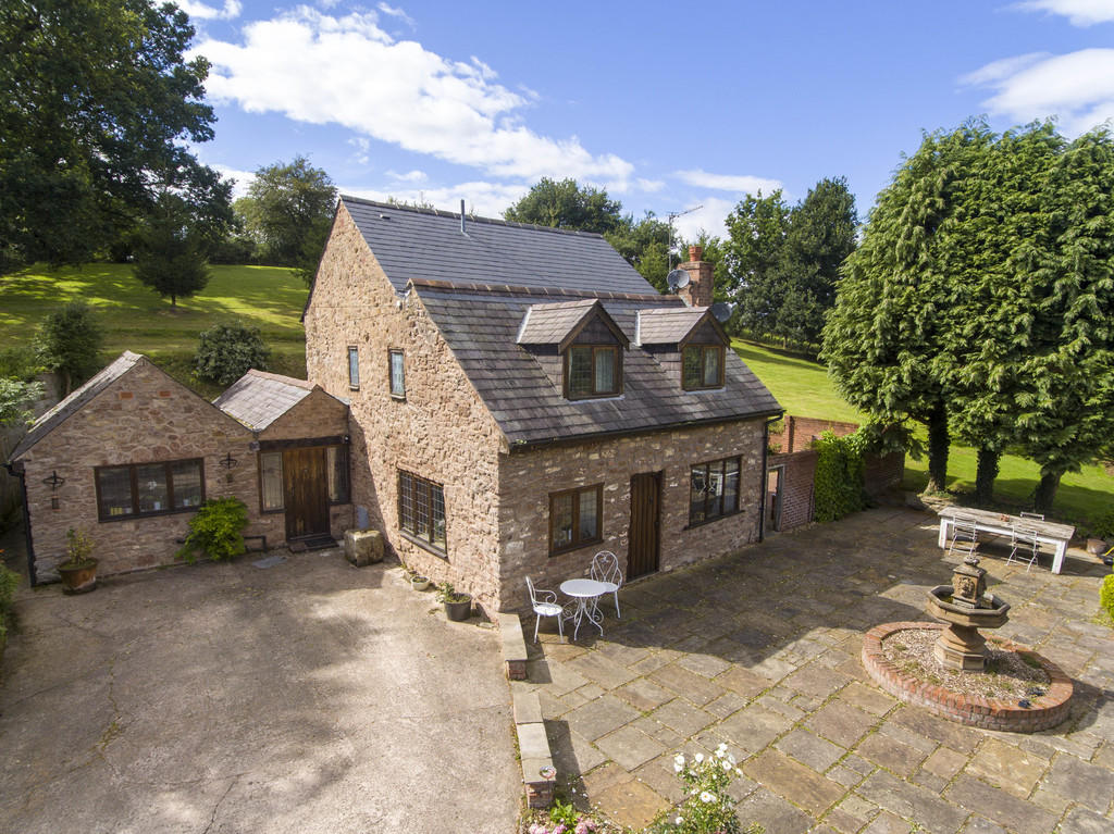 3 bedroom detached house for sale in Ford Heath, Shrewsbury, SY5