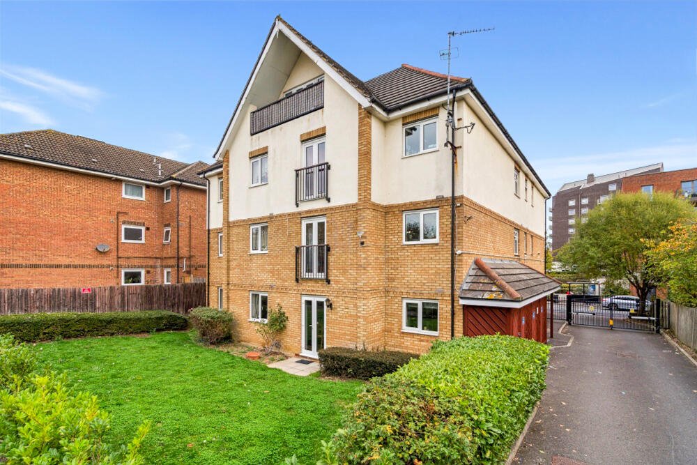 Main image of property: 256 Harrow View, Harrow, HA2