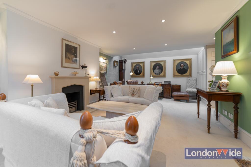 Main image of property: Elnathan Mews, Lilttle Venice, W9