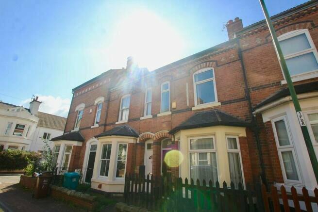 Terraced house for rent in Forest Grove, Nottingham, Nottinghamshire, NG1