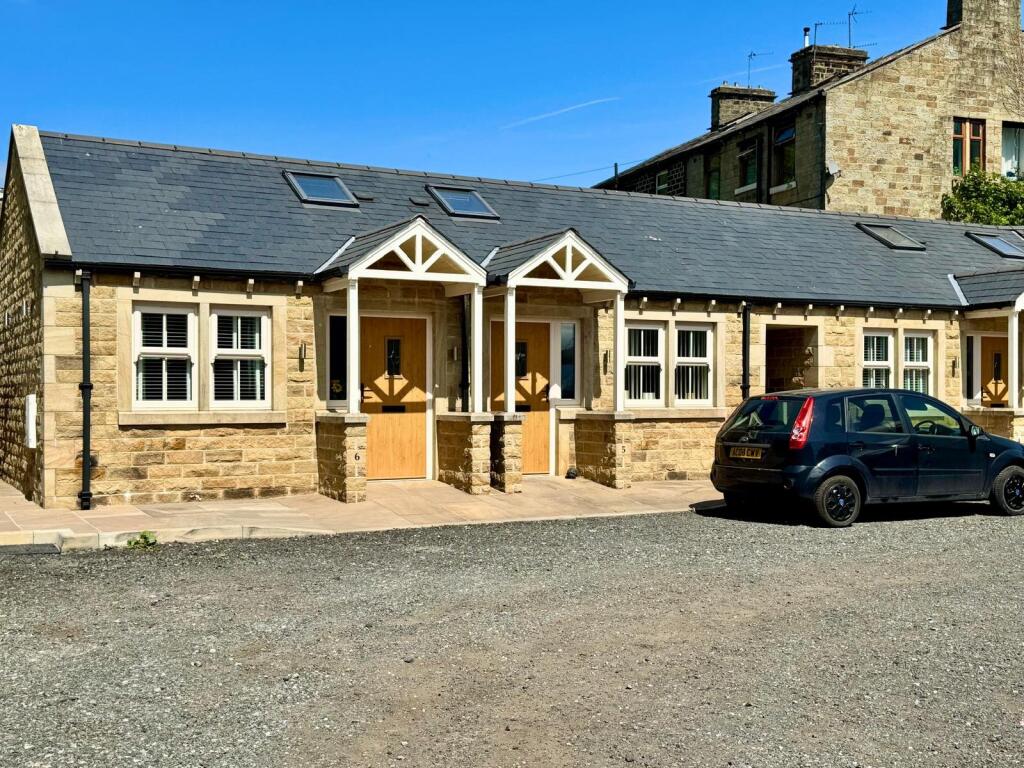 Main image of property: Mulberry Green, Ashworth Road, Rossendale, Lancashire, BB4