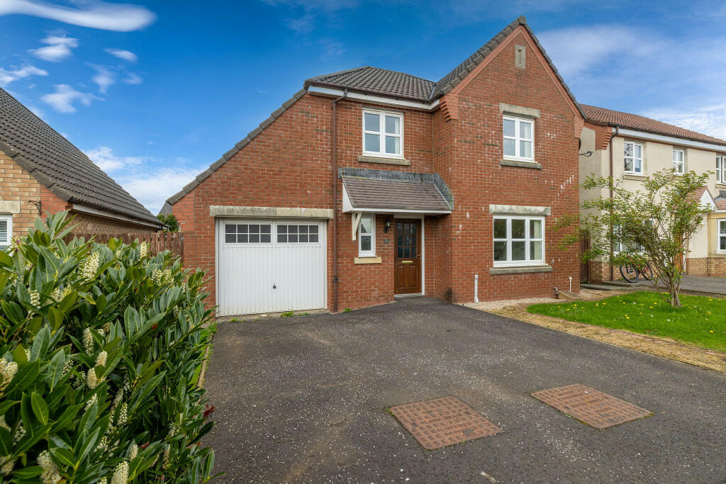 4 bedroom detached villa for sale in Nursery Wynd, Kilwinning, North