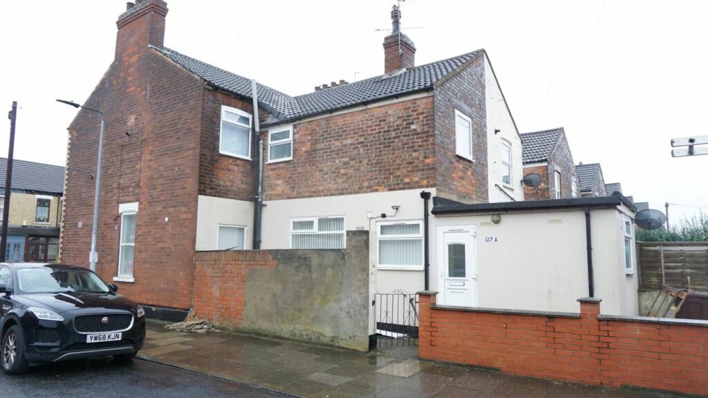 Main image of property: 127A Westcott Street, Hull, HU8 8LZ