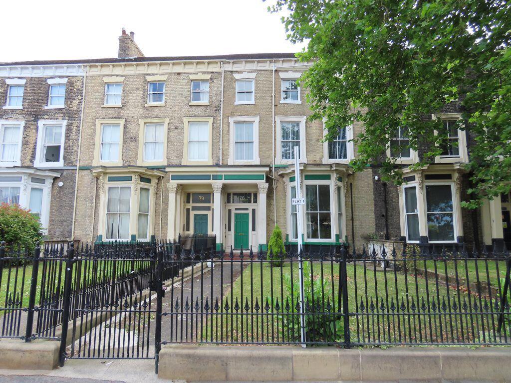 Main image of property: Flat 4, 76 Beverley Road, Hull, HU3 1YD