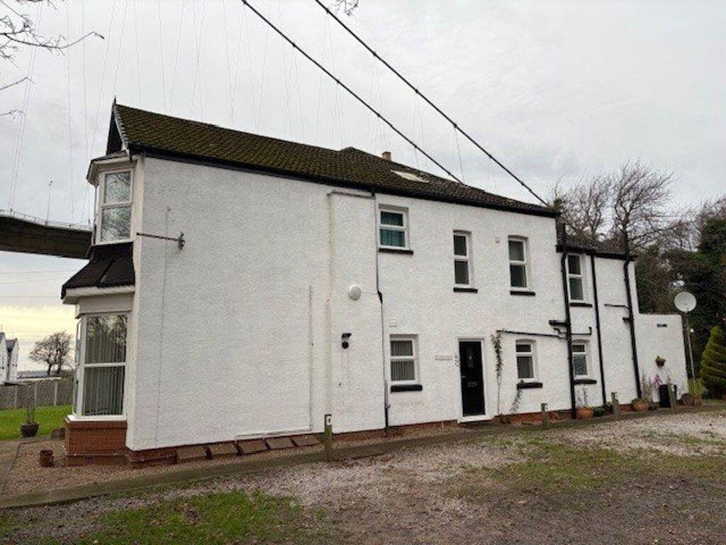 Main image of property: Flat 2, Riverside, Cliff Road, Hessle, HU13 0HB