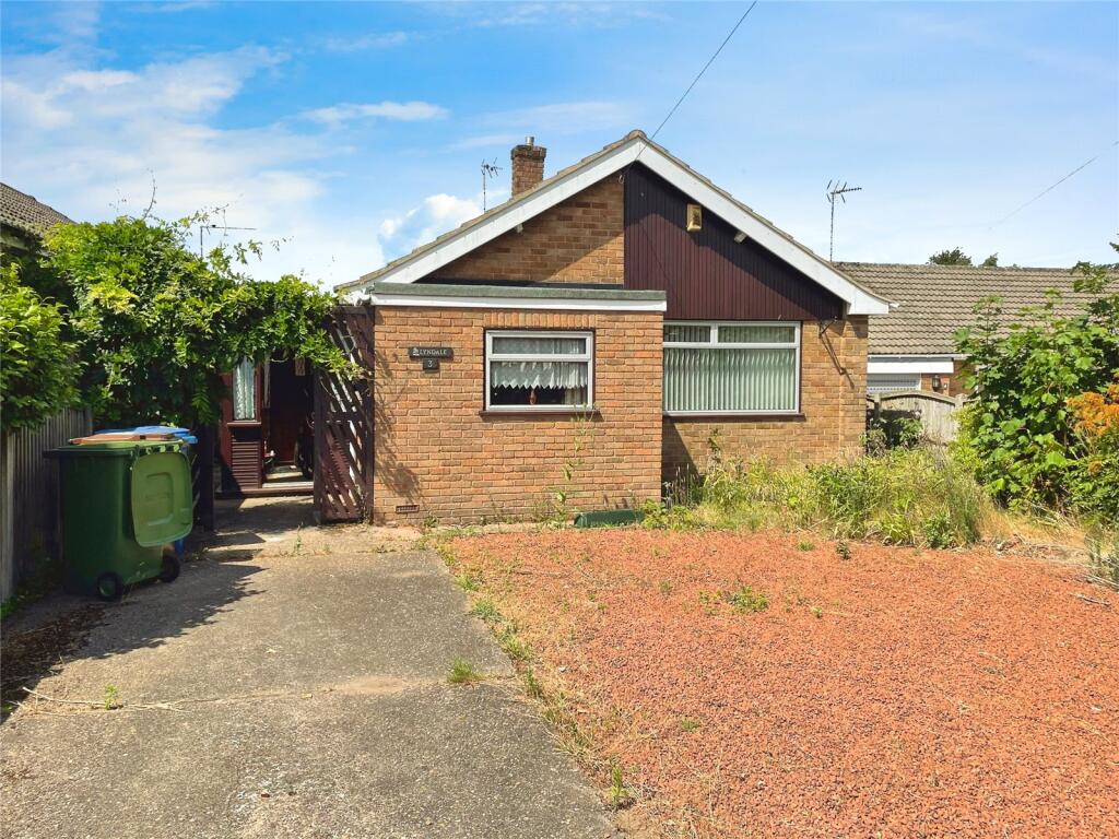 Main image of property: Oak Tree Close, Mansfield, Nottinghamshire, NG18
