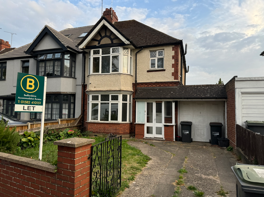 Main image of property: Dunstable Road, Luton, Bedfordshire, LU4