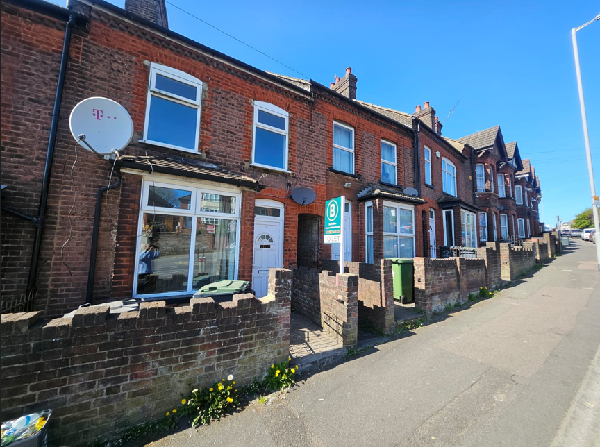 Main image of property: Hitchin Road, Luton, Bedfordshire, LU2