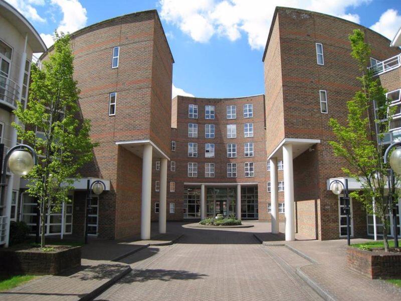 Main image of property: Stunning Three-Bedroom Riverside Apartment in King Henry’s Reach