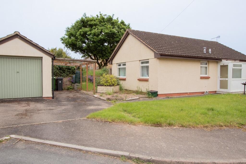 2 bedroom detached bungalow for sale in Winchester Close, Feniton, EX14