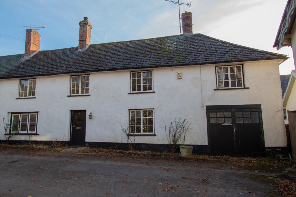 Main image of property: The Square, Whimple
