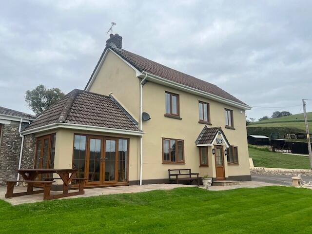 Main image of property: Southleigh