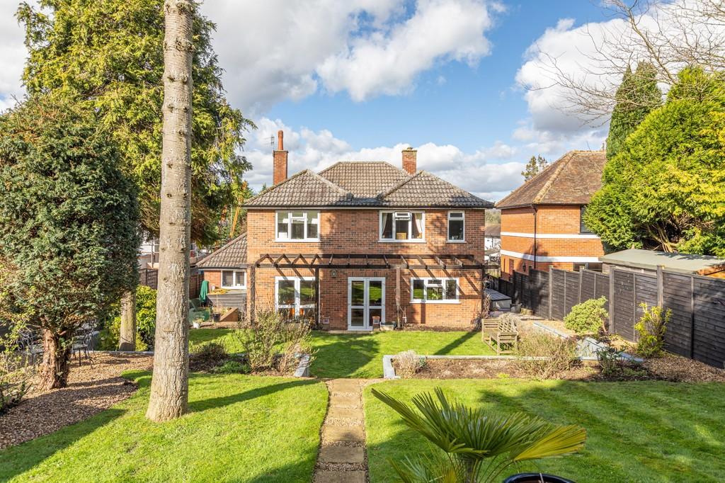 5 bedroom detached house for sale in Ware Road, Hertford, SG13