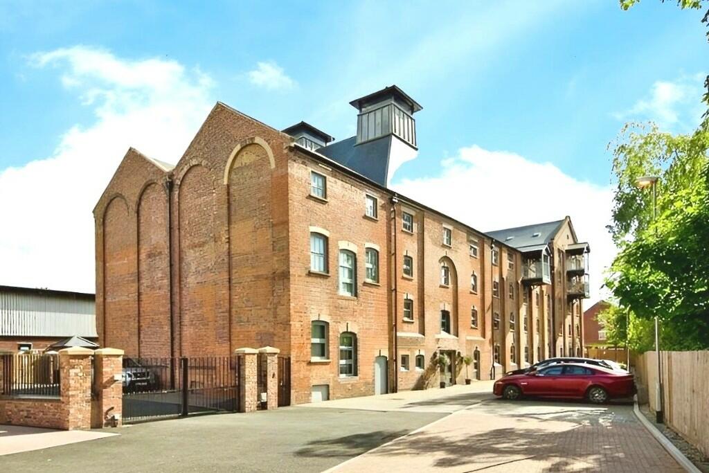 Main image of property: Cairns Close, Lichfield, Staffordshire, WS14