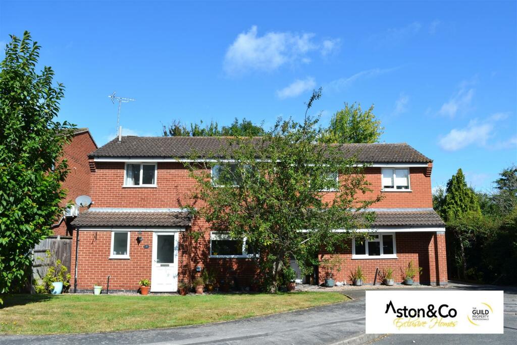 Main image of property: Cottesmore Avenue, Oadby, Leicestershire