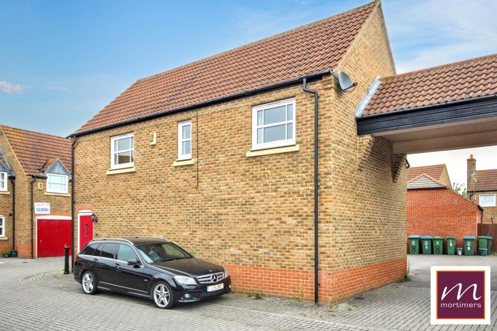 Main image of property: Pakenham Close, Fairford Leys.