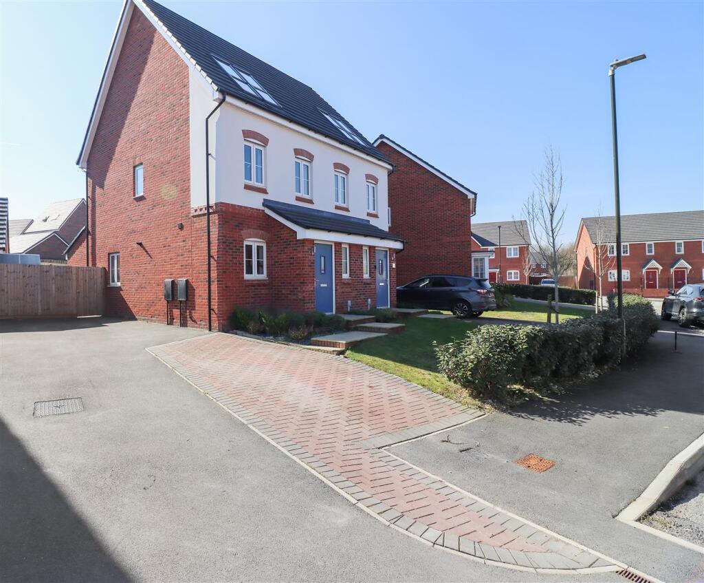 Main image of property: Curbar Rise, Clay Cross