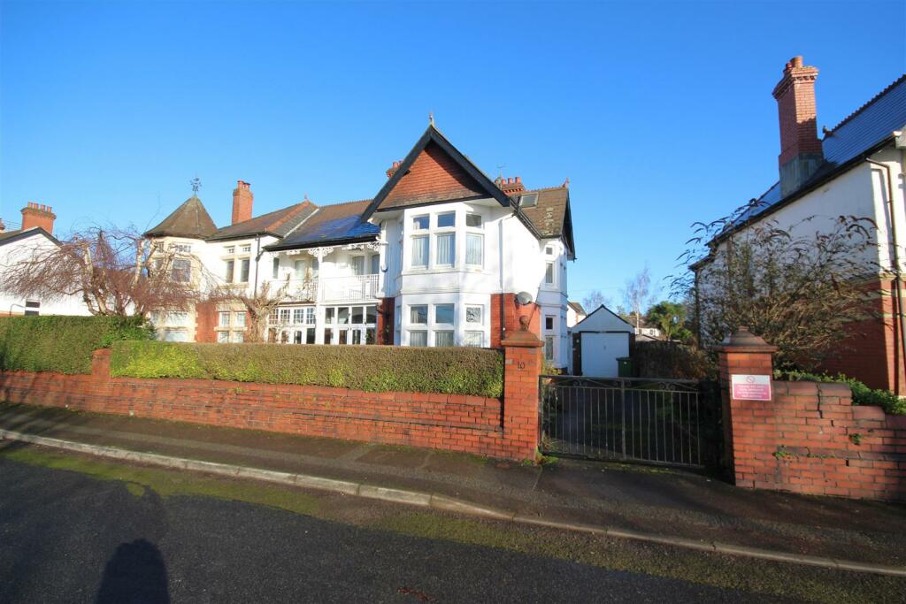 4 bedroom semi-detached house for sale in The Parade, Whitchurch, Cardiff, CF14