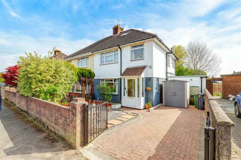3 bedroom semidetached house for sale in Heol Blakemore, Cardiff, CF14