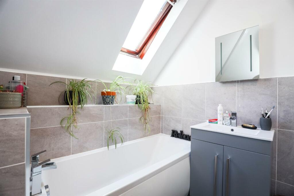 Additional property image - Ceiriog Drive, Pantmawr, Cardiff