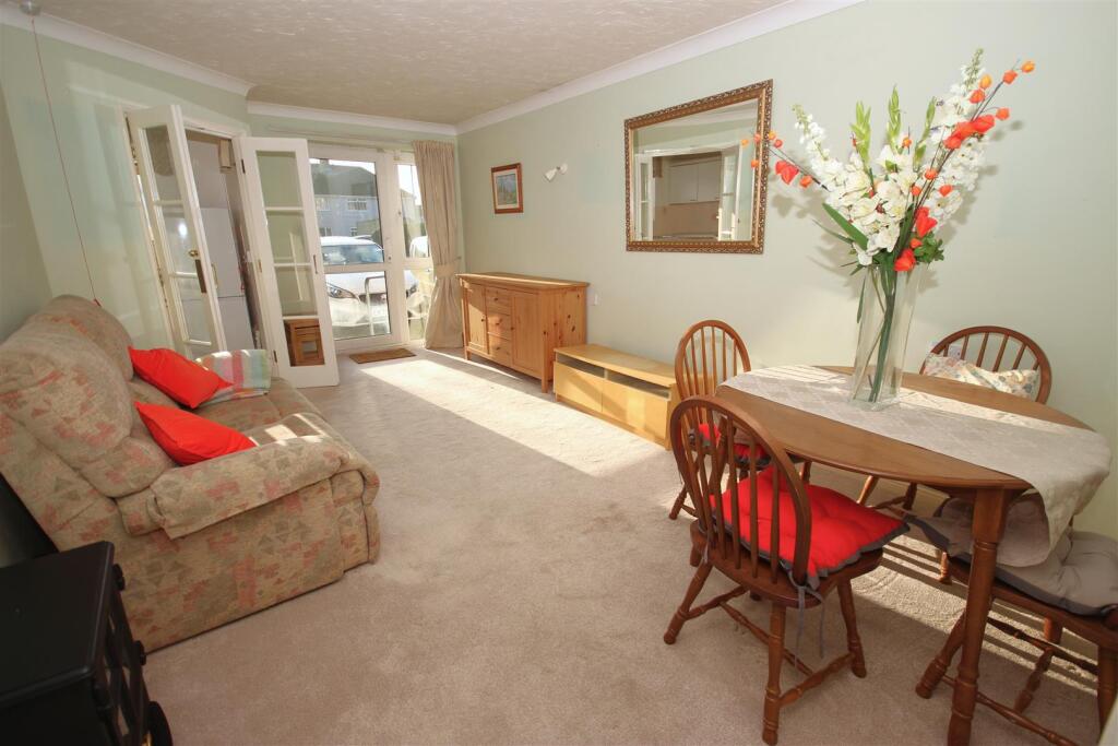 Additional property image - Velindre Road, Whitchurch, CARDIFF